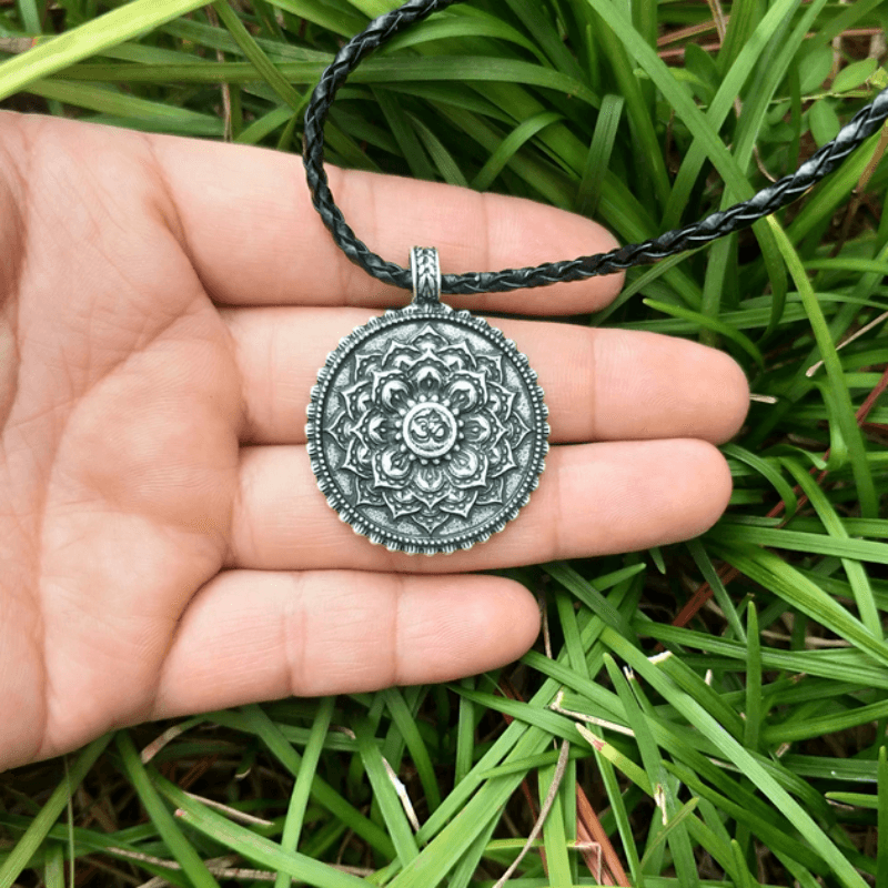 Antike Silber Lotus Mandala Kette - spiritofesoterik
